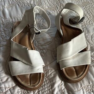 Rag and Bone 
White Leather Women's Sandals